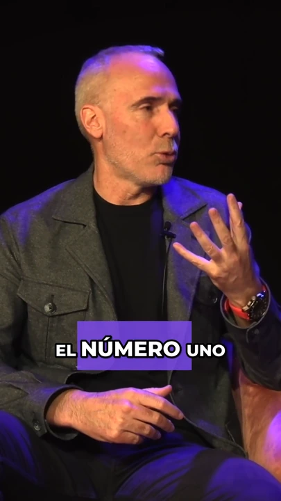 Estilo Caja de color: «EL NÚMERO UNO» en mayúsculas blancas con una caja de color detrás de la palabra que se dice, «NÚMERO».